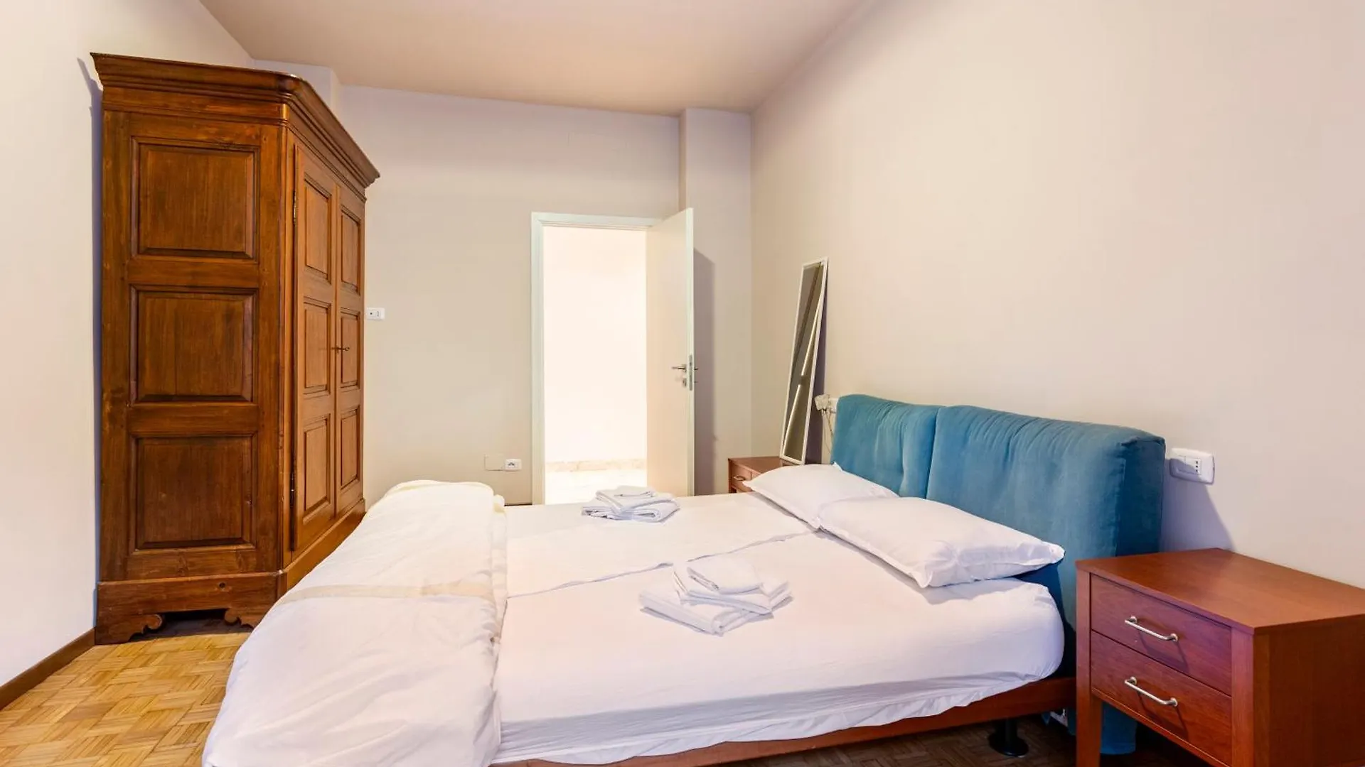 Apartment Appartamento Duomo - Voghera Italy